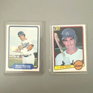 2 STEVE GARVEY CARDS